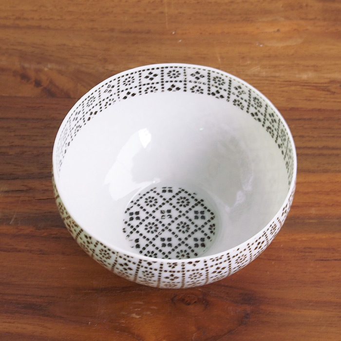 丸直製陶所　染付陶碗　花格子　茶　※