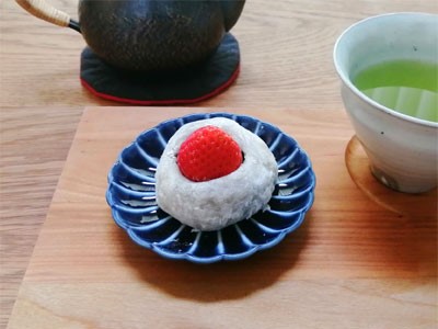 いちごがちょこんといちご大福