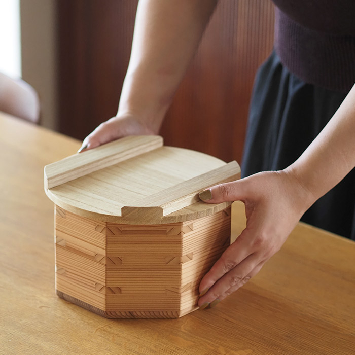 朝倉家具　蒸し木釜　/　ASAKURA