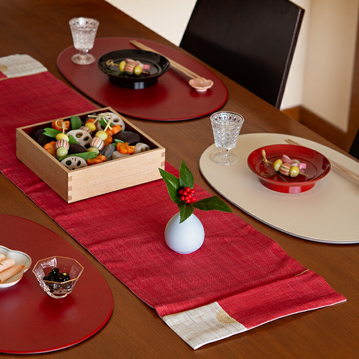 BAN INOUE　日の出ラナー　テーブルランナー 　赤