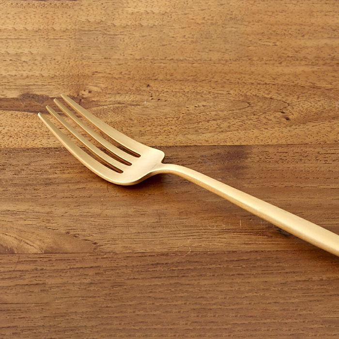 【訳あり】【正規品】クチポール　ムーン　ゴールド　ディナーフォーク　/　Cutipol　MOON
