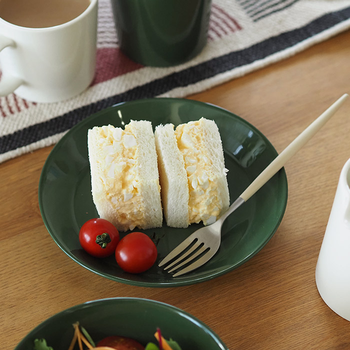 イッタラ　ティーマ　プレート　17cm　ハンター　/　iittala　TEEMA
