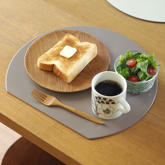 【単品】半月盆　両面　アイボリー×グレージュ　/　山中漆器　andPK