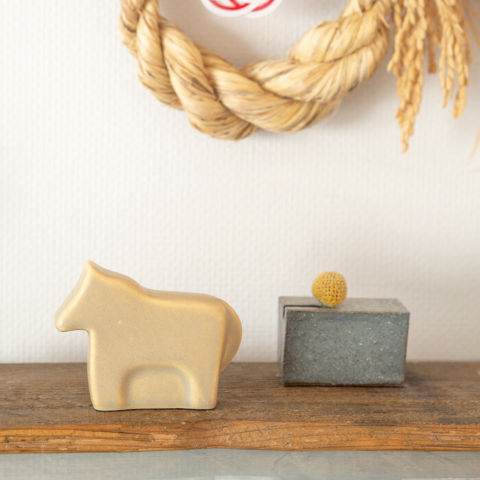 かもしか道具店　馬　ベージュ