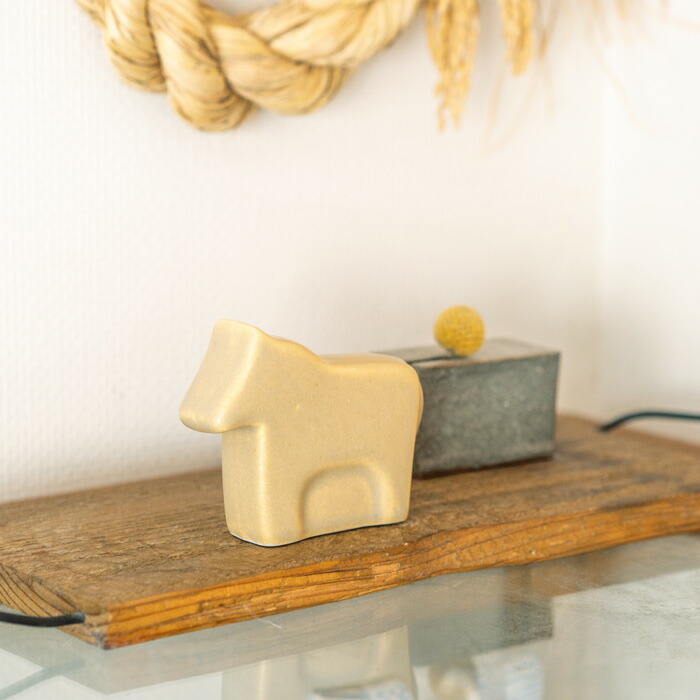 かもしか道具店　馬　ベージュ