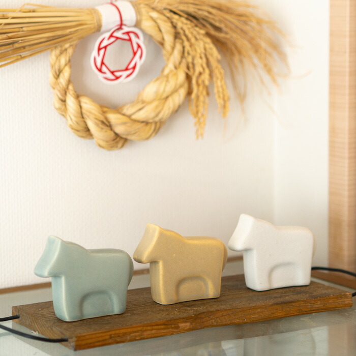 かもしか道具店　馬　白