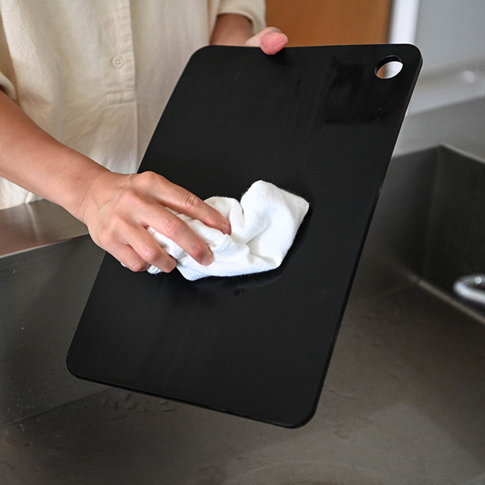 【会員限定５%クーポンあり】ラバラバ　カッティングボード　L　/　RUBBER Raba