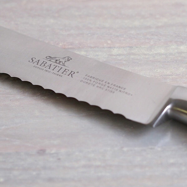 【在庫限りのスペシャルプライス】サバティエ　Perigord　パン切り包丁　20cm　ウォールナット　/　SABATIER【26SPR】【sp】