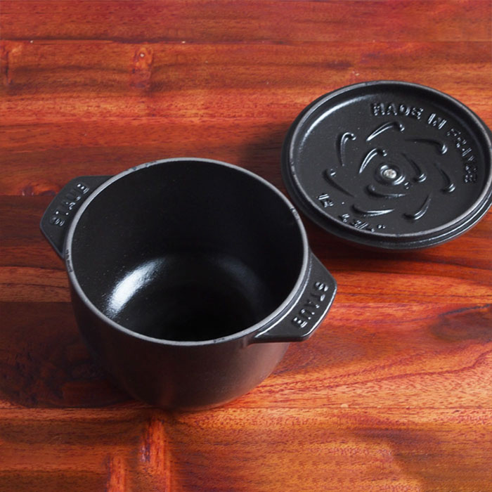 ストウブ　ラ　ココット　デ　ゴハン　S　12cm　ブラック　/　staub【25BF】