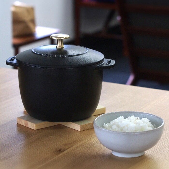 【5％OFF】ストウブ　ラ　ココット　デ　ゴハン　M　16cm　ブラック　/　staub【25BF】