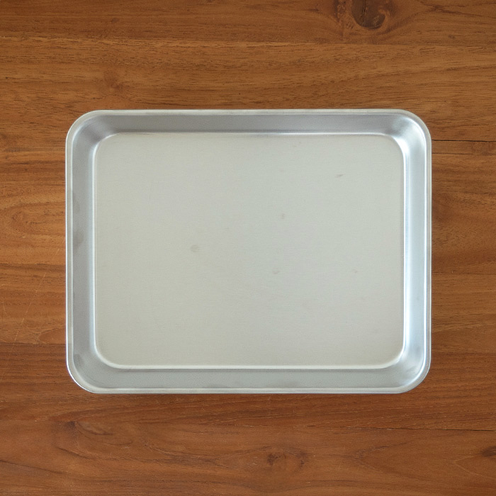 【ご予約：1月下旬以降配送予定】ヨシカワ　ステンレス浅型　角バット　15取（ツヤ消し仕上）