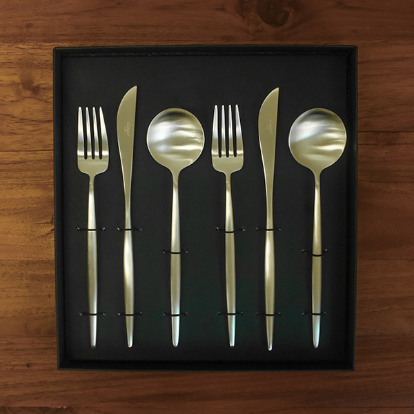クチポール ムーン・シャンパンゴールド ディナーセット 6PCS / Cutipol MOON-ChampagneGold