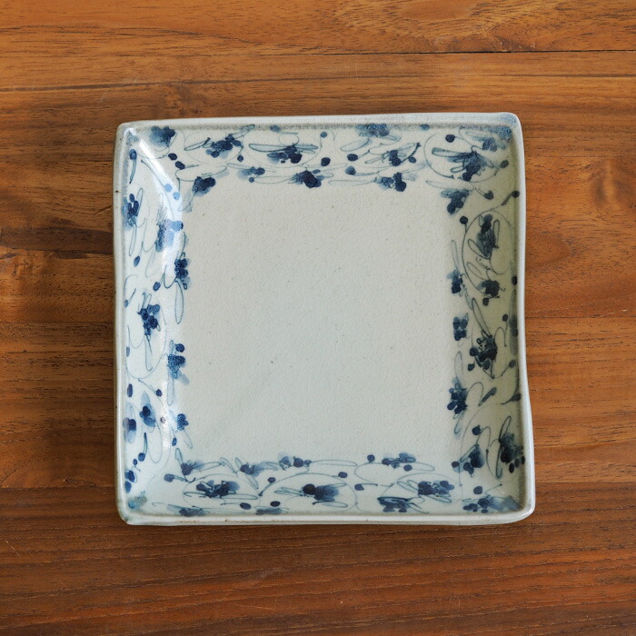 石井桃子 花唐草 角皿 | 食器と料理道具の専門店「プロキッチン」 石井桃子 花唐草 角皿 | 食器と料理道具の専門店「プロキッチン」