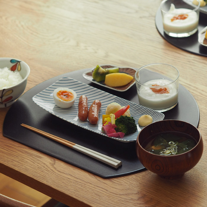 Prokitchen プロキッチンオリジナル 単品 半月盆 両面 黒 赤 食器と料理道具の専門店 プロキッチン