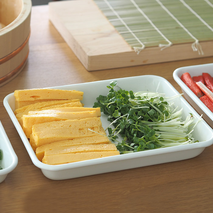 野田琺瑯 バット 全白 18取 食器と料理道具の専門店 プロキッチン 野田琺瑯 バット 全白 18取 食器と料理道具の専門店 プロキッチン
